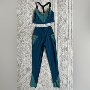 Beyond Yoga - legging and bra set! Brand new! Size small